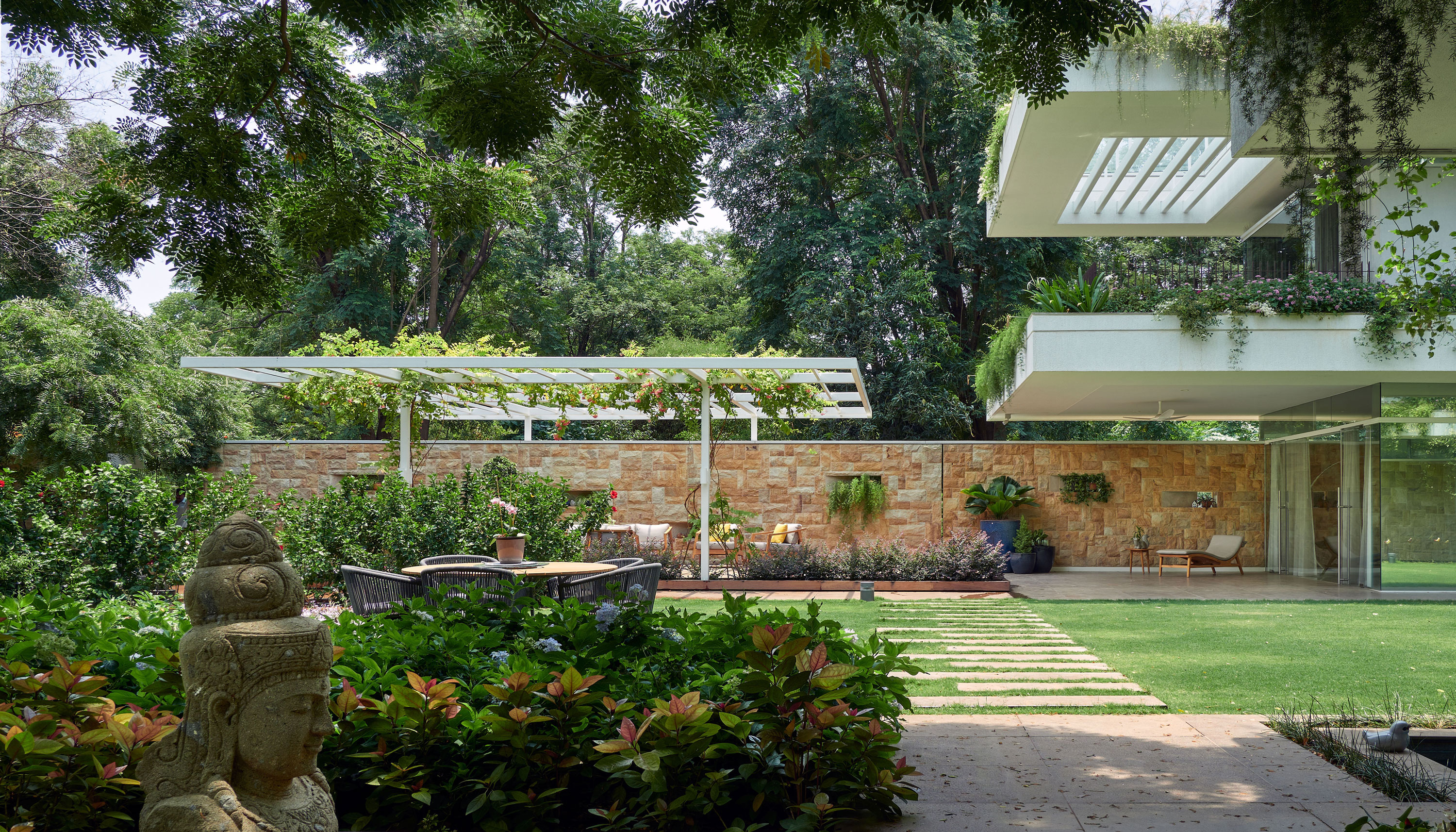 Architecture and Interior Firm in Maharashtra-West Courtyard Design