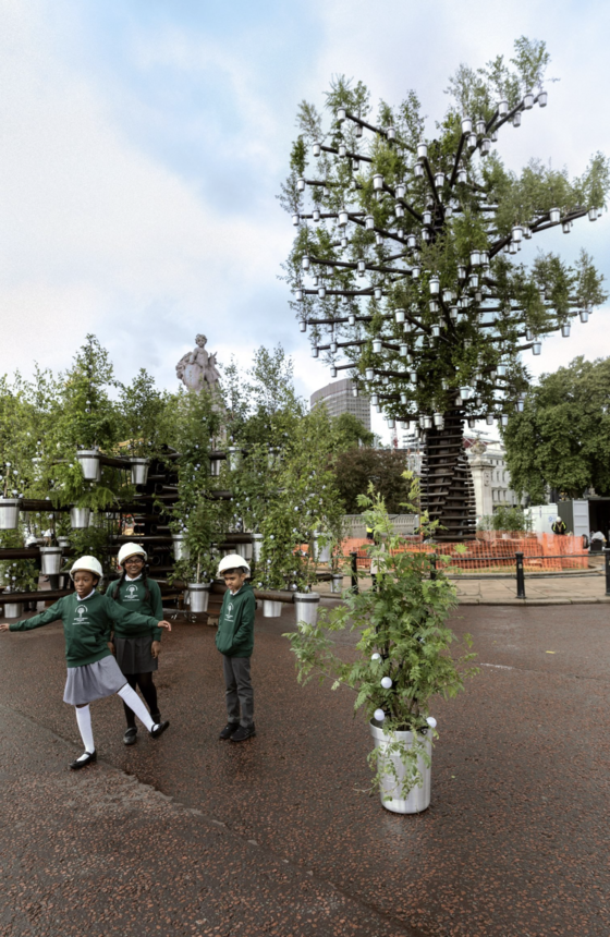 1-heatherwicks-tree-of-trees-buckingham-palace