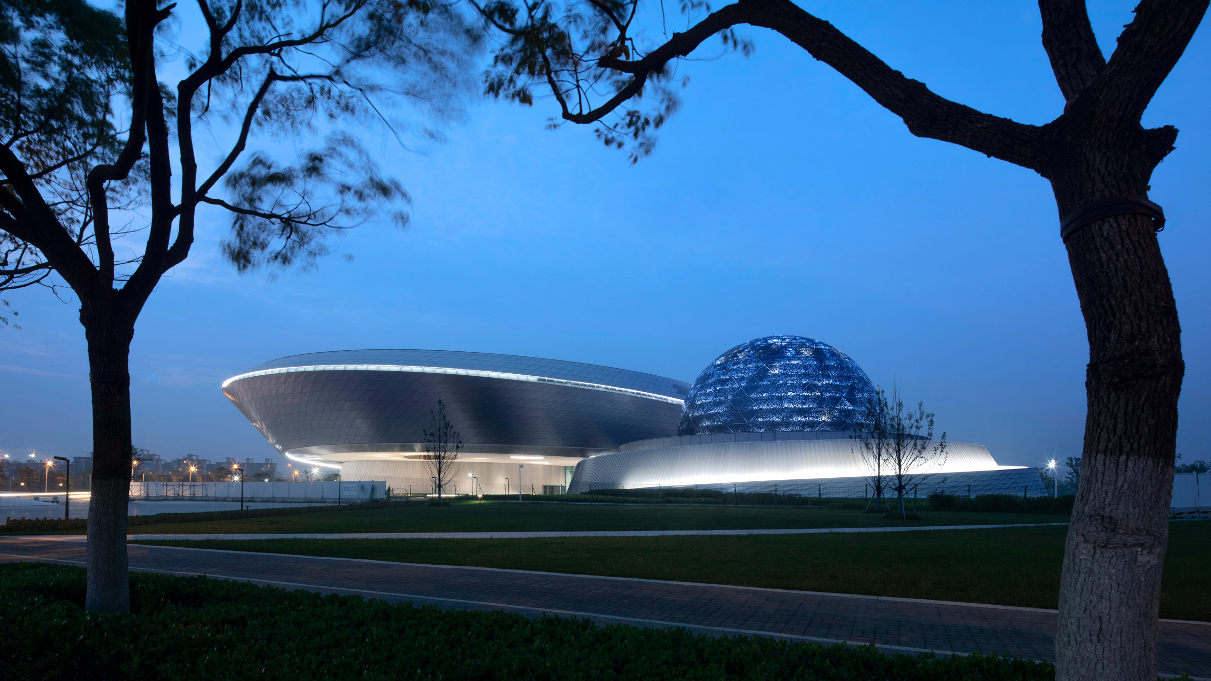 shanghai-astronomy-museum-tennead-architects-designs-surfaces-reporter