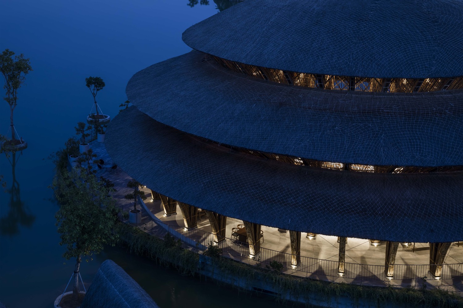 Vedana-Restaurant-Vo-Trong-Nghia-Architects