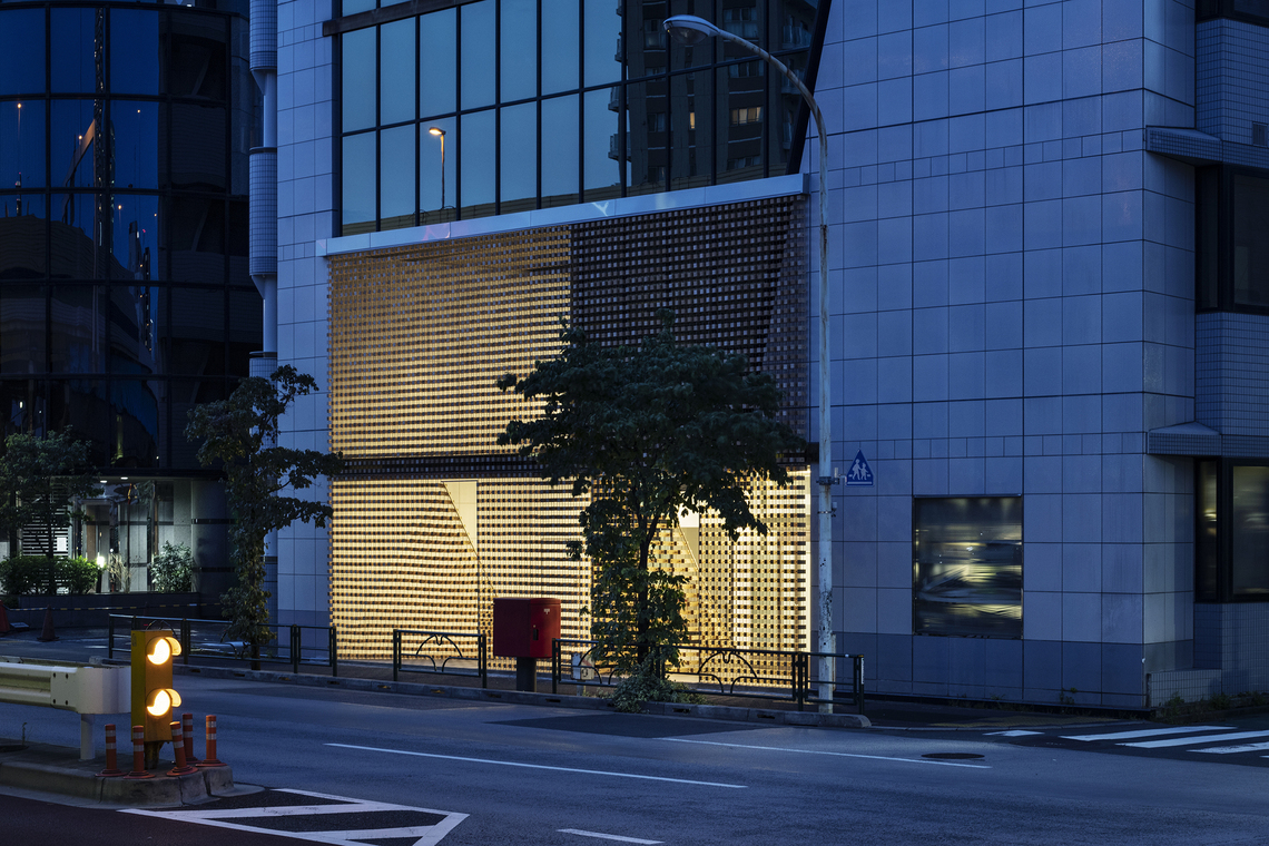 lumber-curtain-tokyo