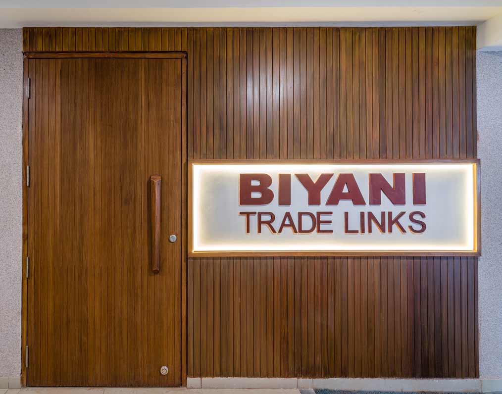 biyani-tradelinks-spacetheory-surfaces-reporter