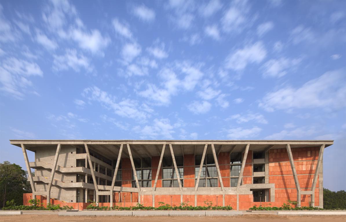 IET-ahmedabad-university-Top Landscape and Architecture Designs