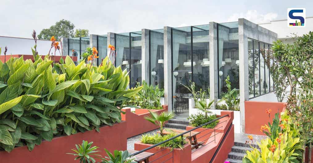 This Rooftop Cafe in Moradabad City Depicts the Imagery of A Traditional Indian Village Featuring Terracotta Plastered Walls and Concrete Panels | Portal 92