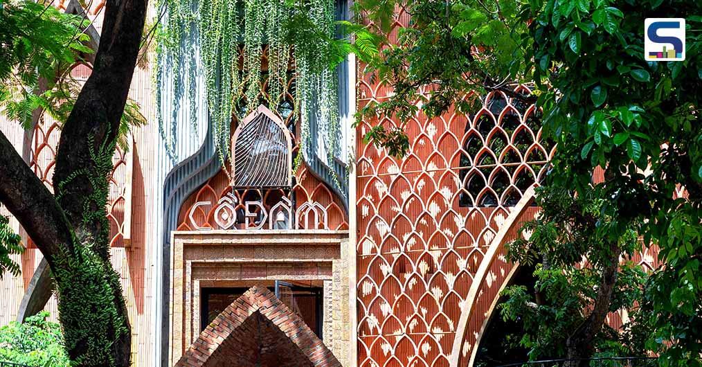 The Blend of Red Bricks and Steel Flooring System Gives An Exotic and Stylish Appeal To Co Dam Vegetarian Restaurant in Vietnam | Le house