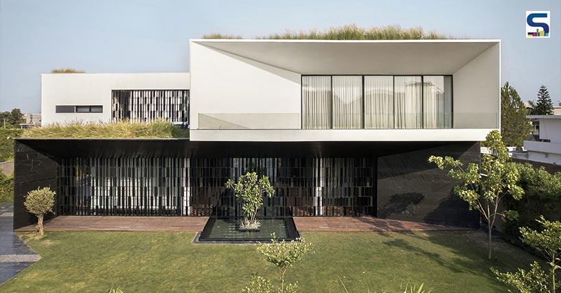 An Amazing Amalgamation of Art and Technology Can Be Seen In This Punjab House | Minimalist Architecture & Design Studio