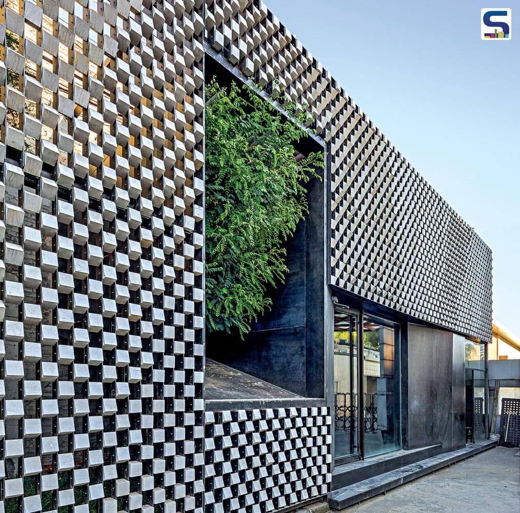 A Beautiful Showroom for Stones