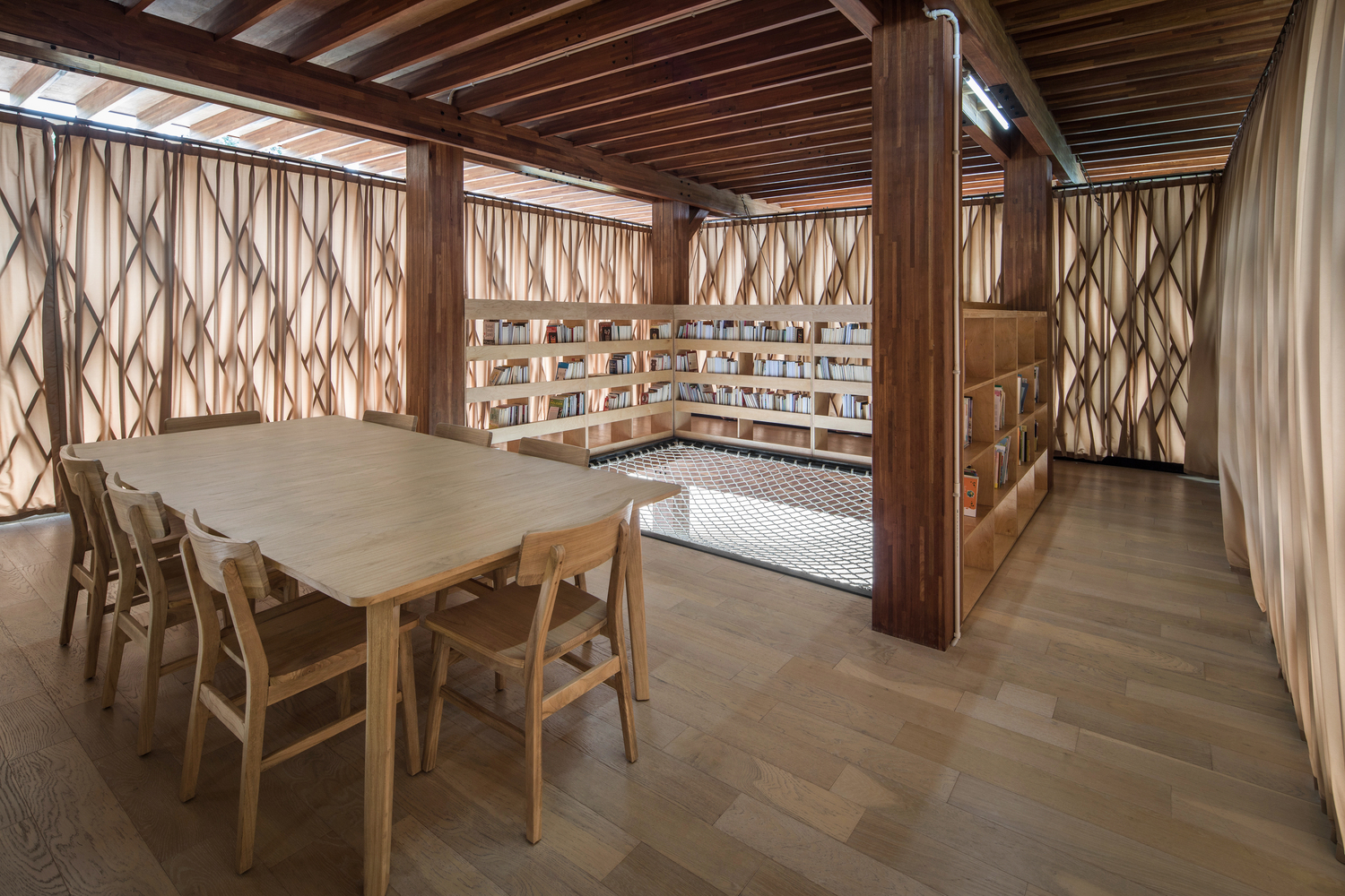 microlibrary-warak-kayu-shau-indonesia