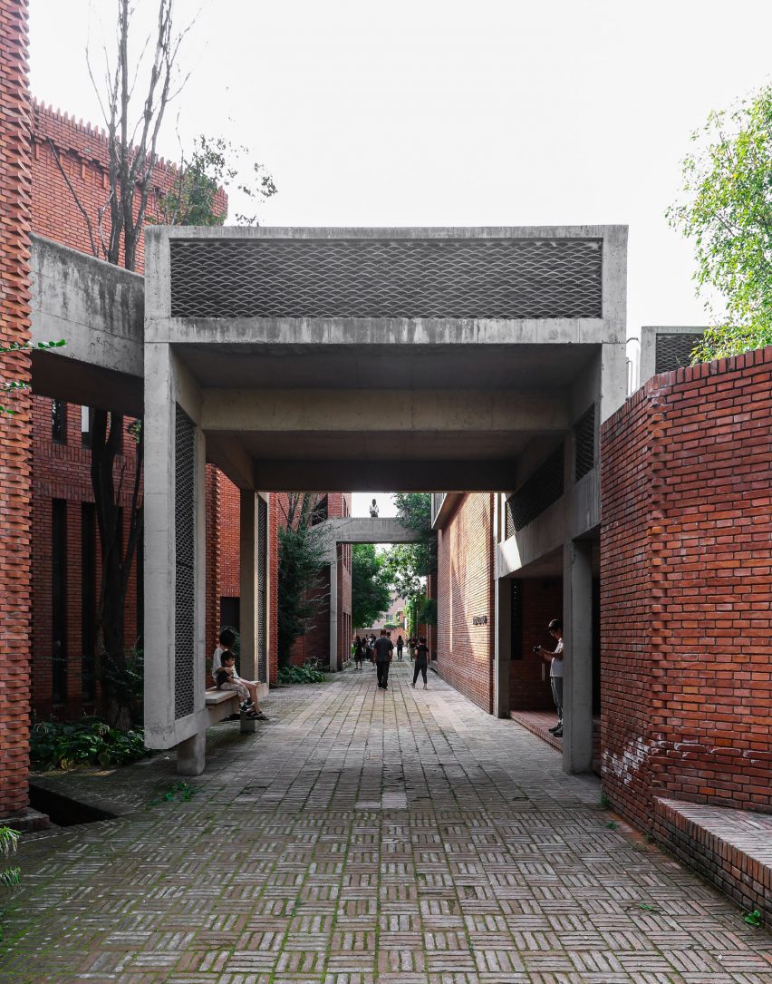 red-brick-art-museum-Brick And Concrete Architecture