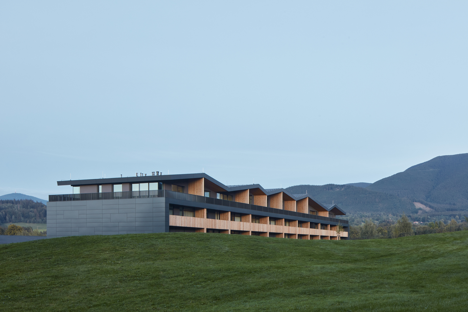 tee-house-cmc-architects-Transversely Folded Roof