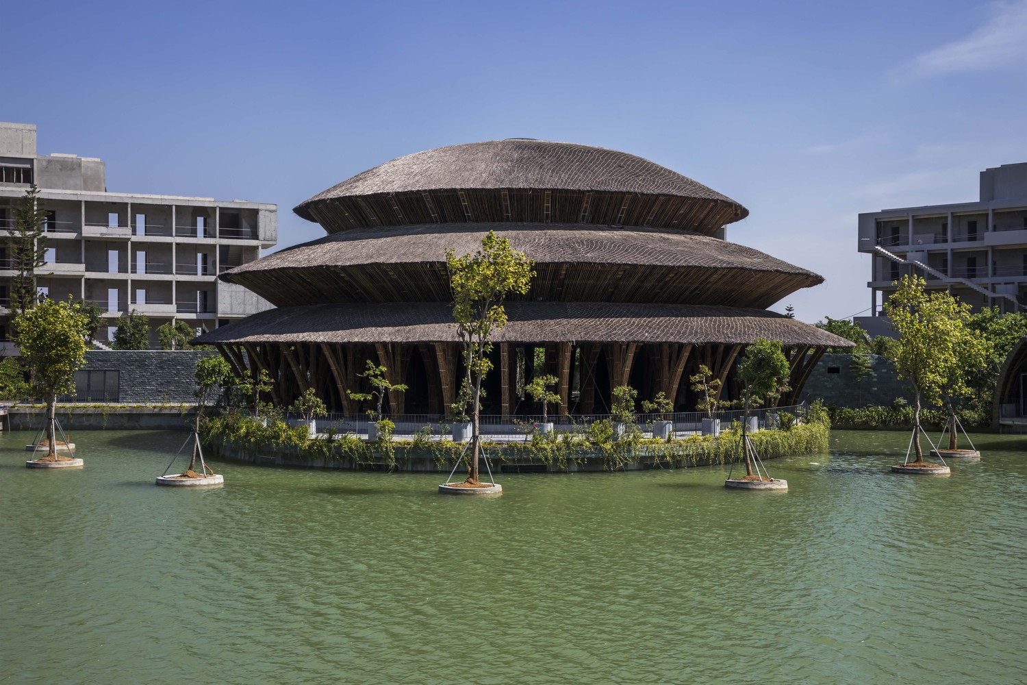 Vedana-Restaurant-Vo-Trong-Nghia-Architects