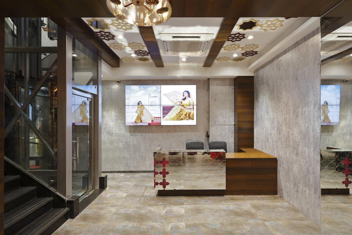 dos-and-donts-while-choosing-wallpapers-Salankar-Pashine-&-Associates-surfaces-reporter