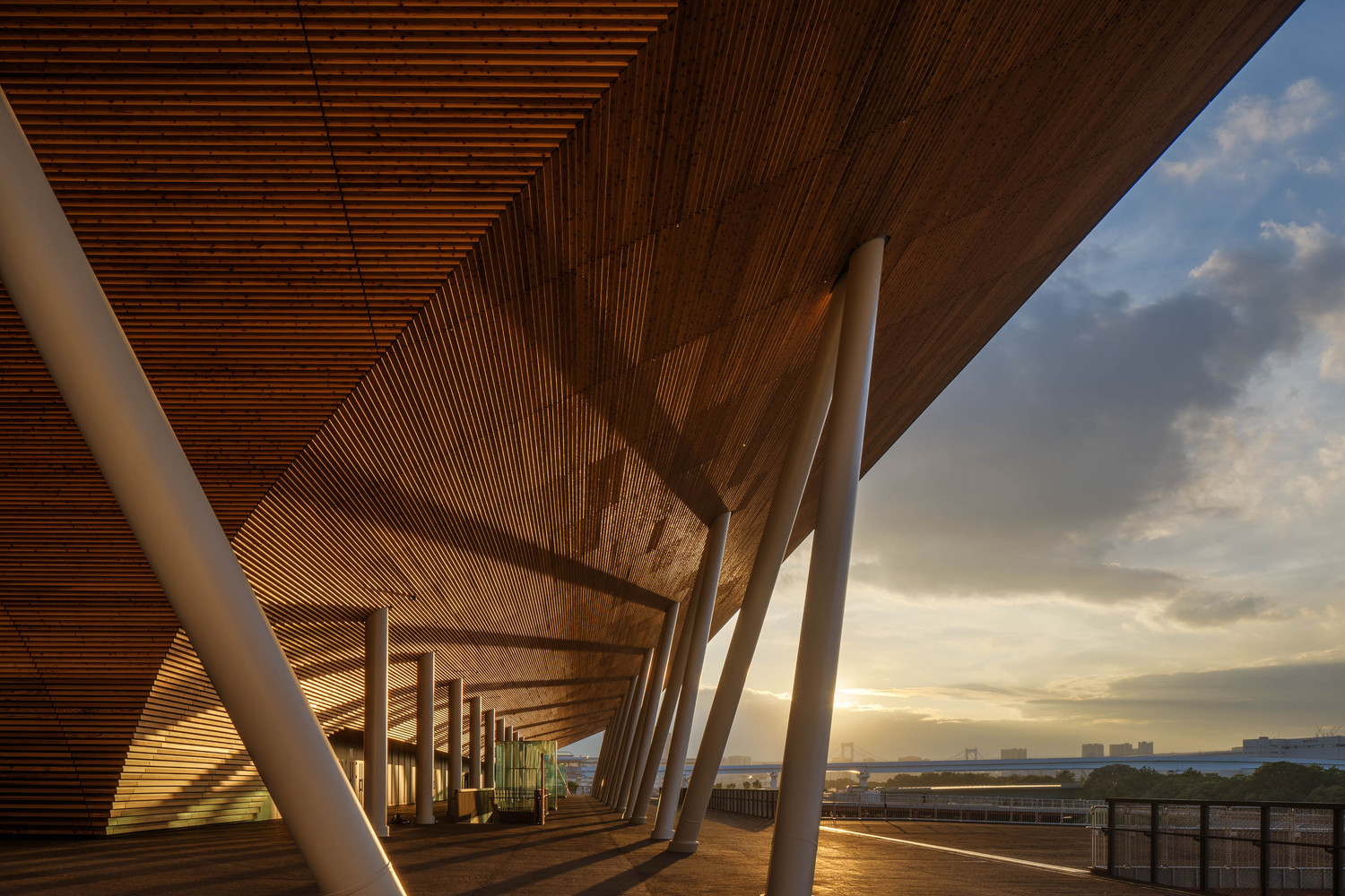 the-ariake-gymnastics-centre-nikken-sekkei-surfaces-reporter