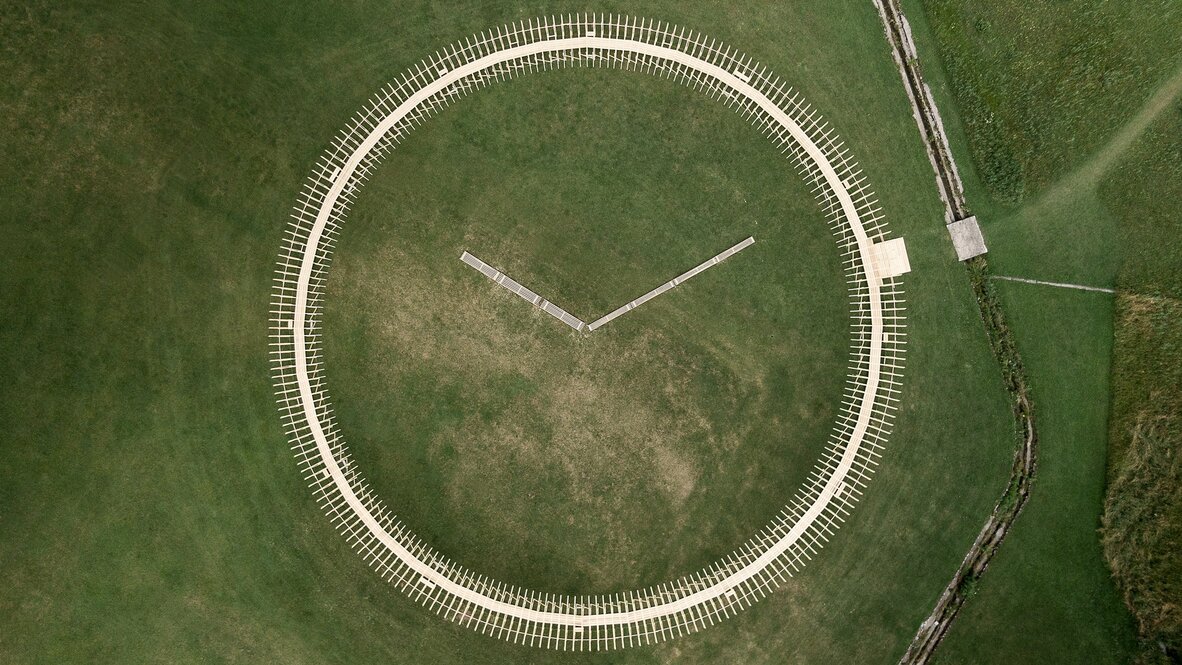 fabien-roy-clock-installation-surfaces-reporter