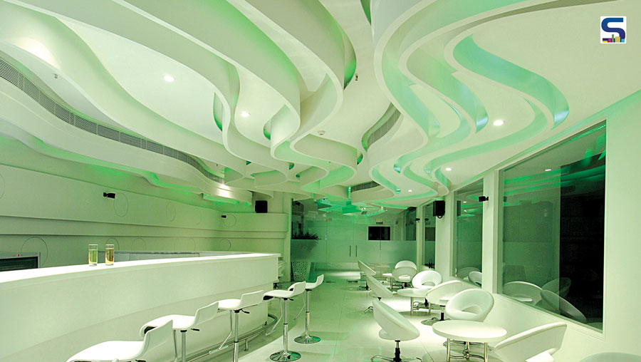 The juxtaposition of angular punctuated volumes that form the building, the sculpted free flowing entrance lobby, the angular abstracted volumes of the restaurant, the variety of rooms and the fluid spaces of the bar each are created with their own distinct identity and experience.