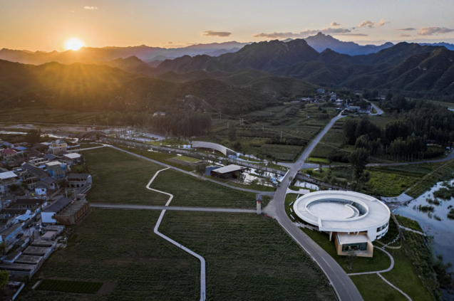 syn-architects-tiangang-arts-centre-china-surfaces-reporter