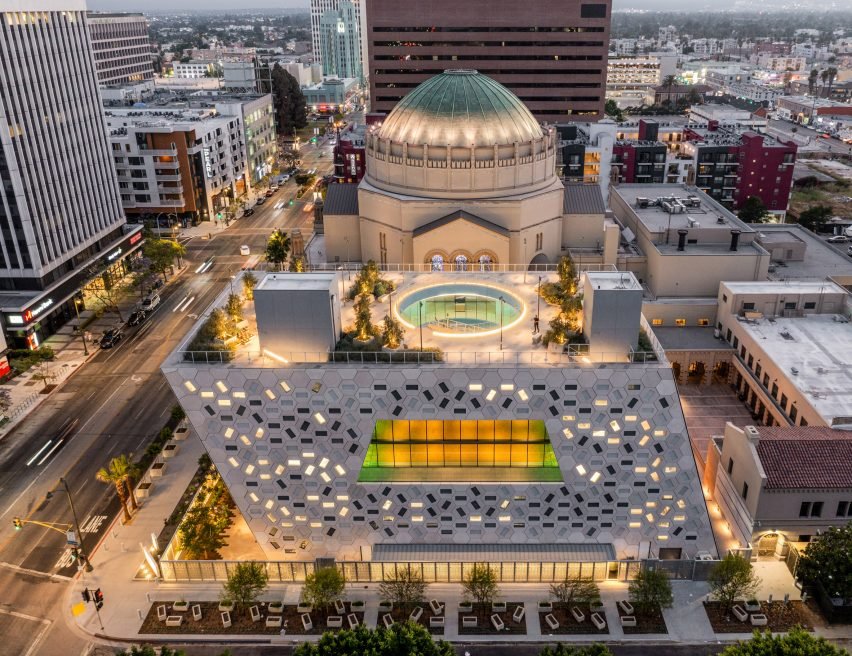 OMA-Audrey-Irmas-Pavilion-extension-Los-Angeles-Surfaces-Reporter