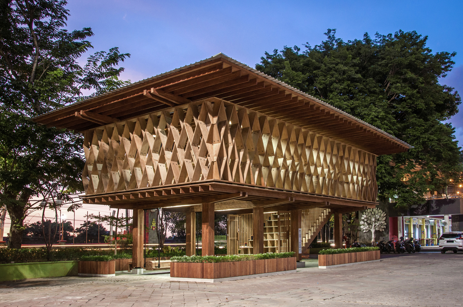 microlibrary-warak-kayu-shau-indonesia