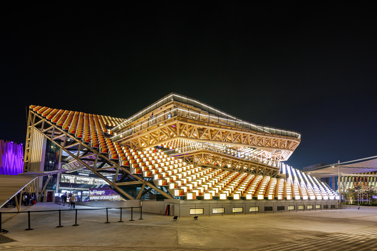 south-korean-pavilion-at-expo-2020-dubai-moon-hoon-plus-mooyuki-surfaces-reporter
