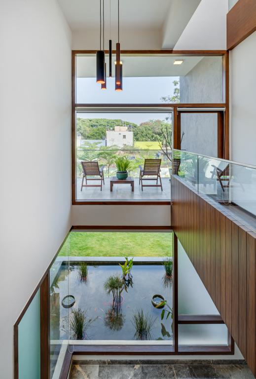 Contemporary House in Bengaluru