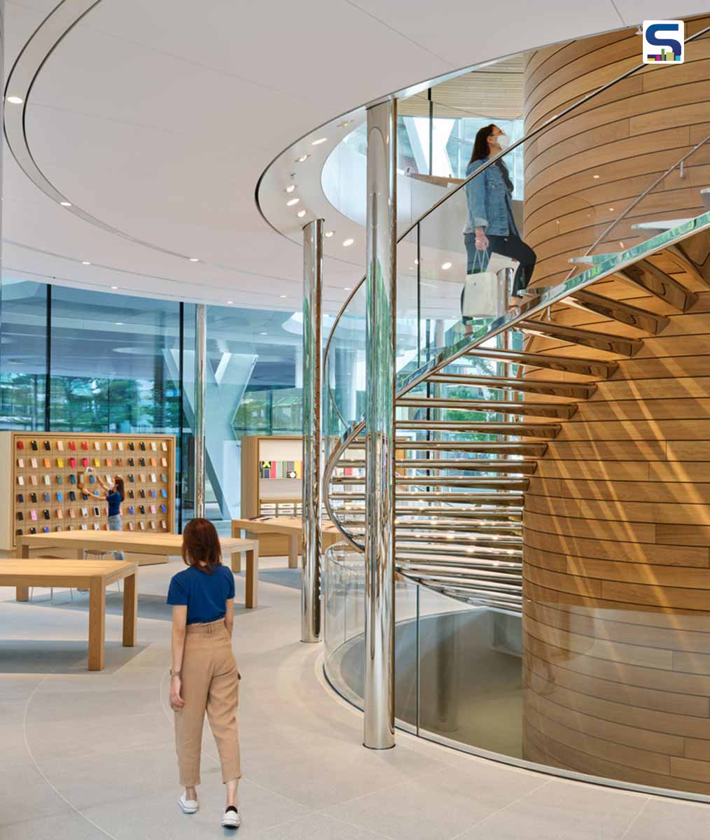 Apple Central World in Bangkok, Thailand New Apple Store Bangkok, an