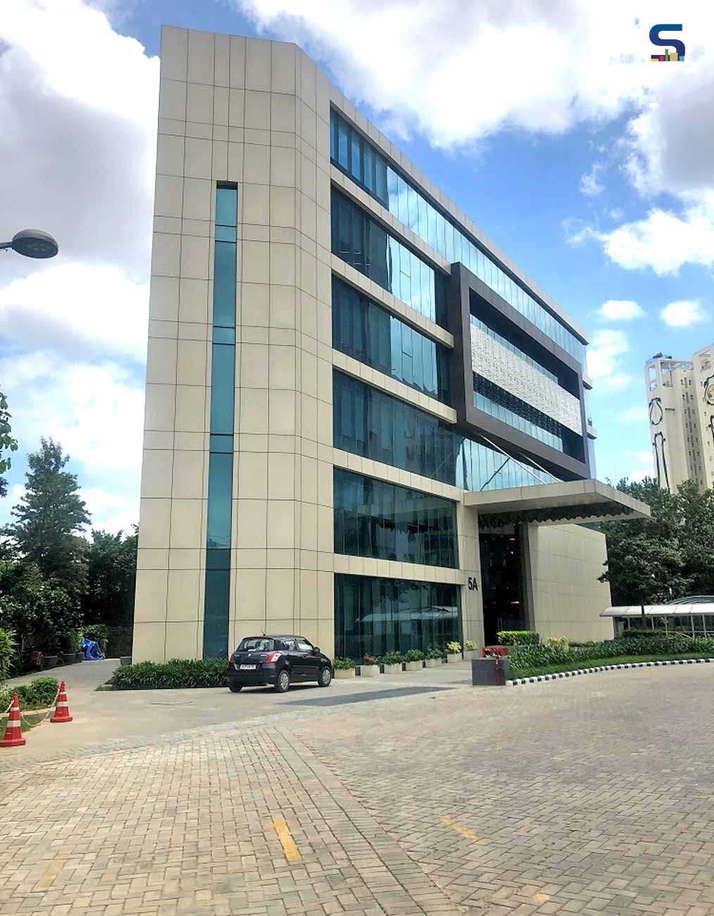 Genesis- SEZ office-Common Façade Systems and Materials