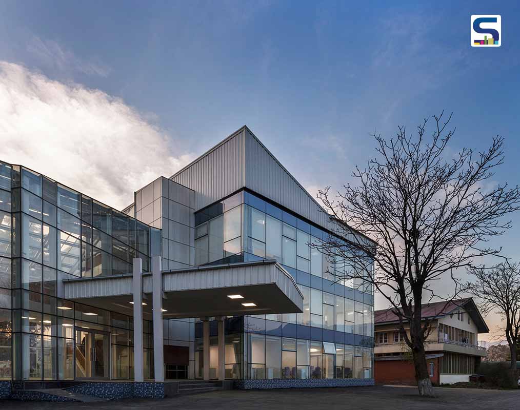 An Energy-Efficient Admin Block in Kashmir University