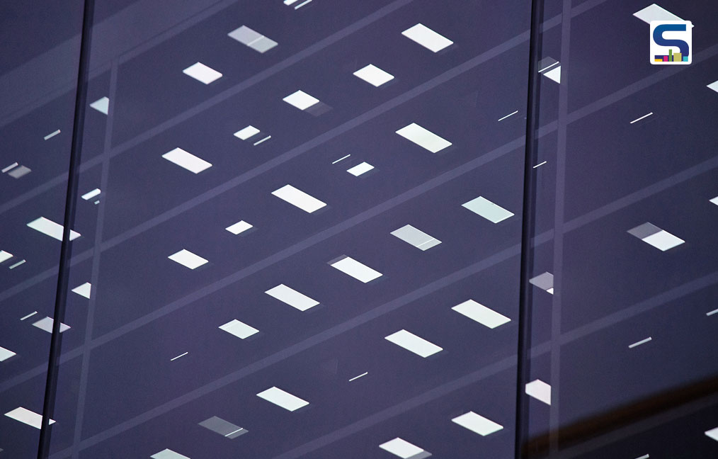 Samsung Galaxy Store-Facade Design Architecture