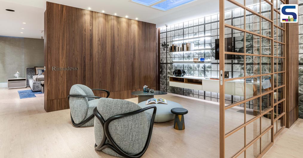 Modern Showroom Light Design