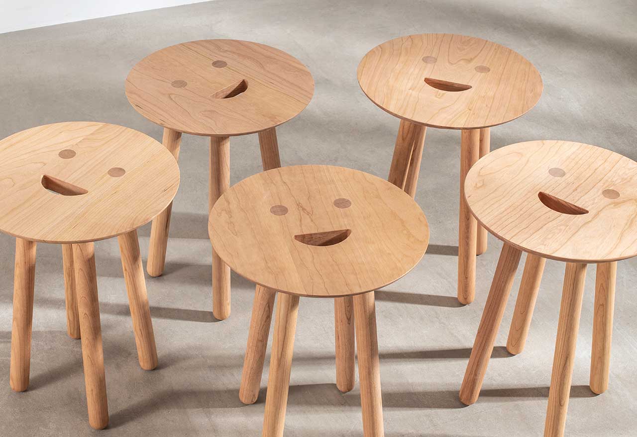 smile stool