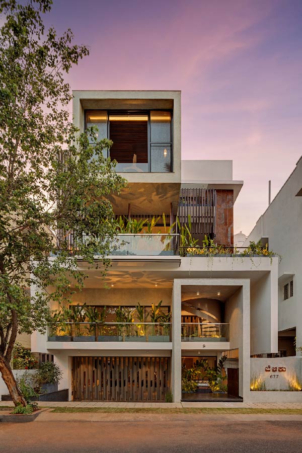 Belaku Residence by Technoarchitecture Evokes the Natural Elegance of ...