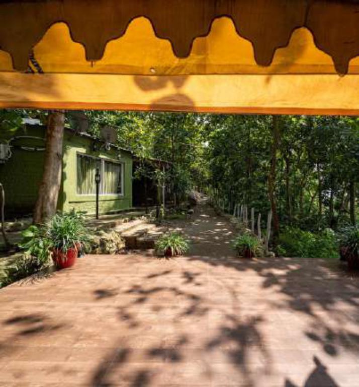 This Octagonal Cottage in Bhopal by Ar. Mayooree Saxena Blends Nicely In The Pre Existing Wild Jungle | Ratapani Jungle Lodge