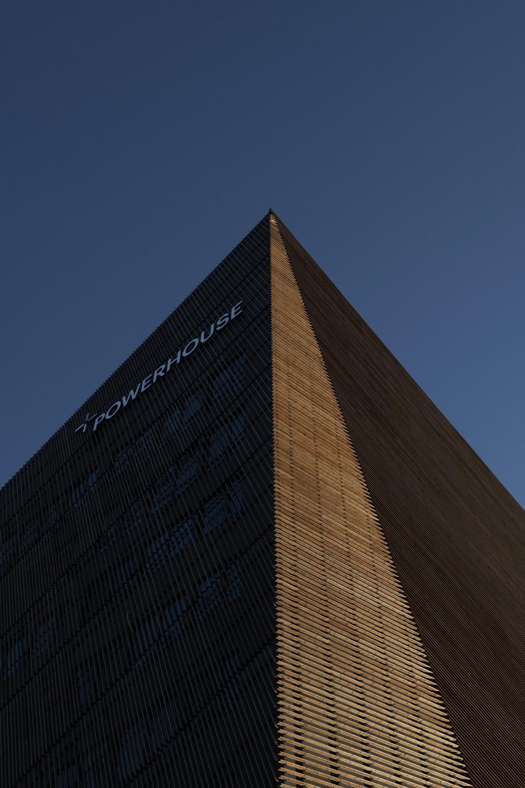 snohetta-telemark-4th-powerhouse-surfaces-reporter-Steni Façade Panels