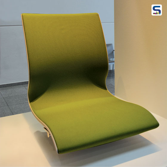 Shrinx Sandwich makes it possible to upholster any surface quickly and easily. It is made of a self-supporting net, on which a roughly 5-mm thick foam is concealed.