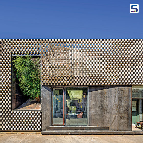 The architecture firm Atelier Alter converted a storage space into a stone archive, showcasing the diversities of stone craft. Stones being the most primitive construction material, stone.