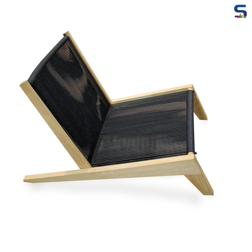 A Low-lying Seat Made out of Hamp Rope