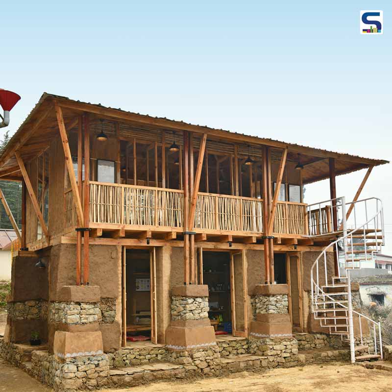BASA Tourism Center | Compartment S4