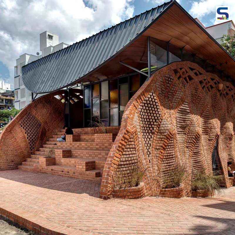 The Rippling Artistic Brick Walls Accentuate the PMA Madhushalas Community Center in Pune