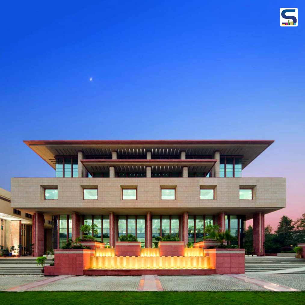 The New Court Complex Marries Gracefully With the Rectilinear Character of The Old High Court Building in Delhi | Design Forum International