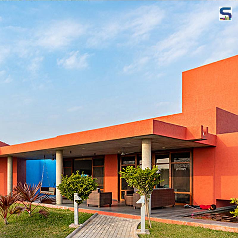 Seven Courts Fill This 3-BHK Farmhouse With Fresh Air, Sunlight and Serenity | PVDRS | Gujarat