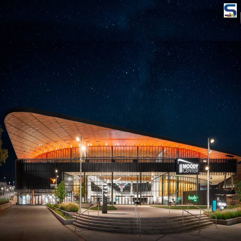 A Wooden Canopy that Moves to Suit the Needs of the Event | Moody Centre