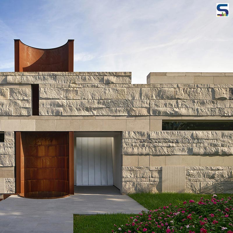 Striking Limestone and Stucco Shields Residence in Texas | Tobin Smith Architect